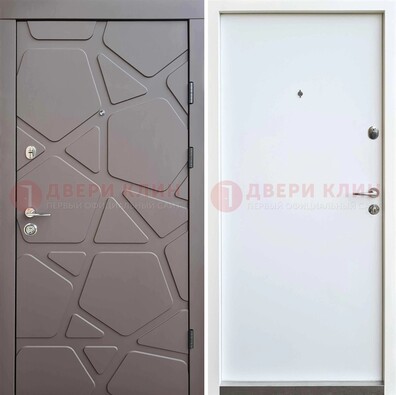Серая входная дверь с филенчатой МДФ ДМ-216 в Кингисеппе