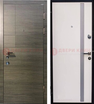 Входная дверь Серая стальная МДФ с белой стеклянной вставкой внутри ДМ-266 в Кингисеппе