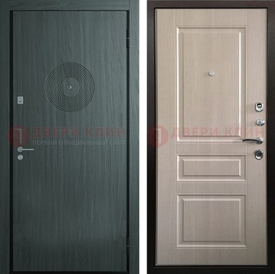 Темная железная дверь с МДФ панелями в квартиру ДМ-389 в Кингисеппе