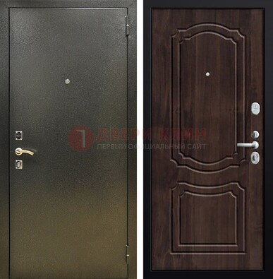 Темно-серая железная дверь с порошковым покрытием и коричневой МДФ ДП-288 в Кингисеппе