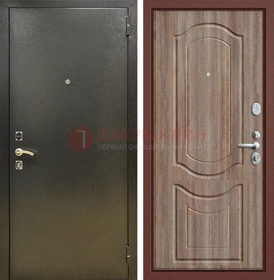 Темно-серая входная дверь с порошковым покрытием и коричневая МДФ ДП-290 в Кингисеппе