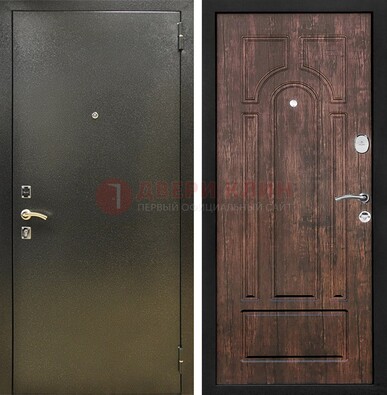 Темно-серая металлическая дверь с порошковым покрытием и МДФ коричневая ДП-292 в Кингисеппе