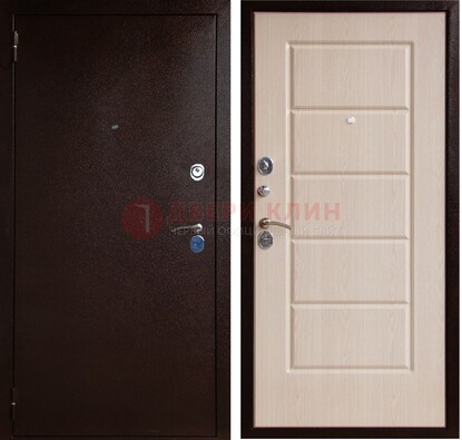 Коричневая металлическая дверь с порошковым окрасом ДП-92 в Кингисеппе