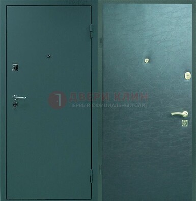 Зеленая стальная дверь с порошковым покрытием ДП-93 в Кингисеппе