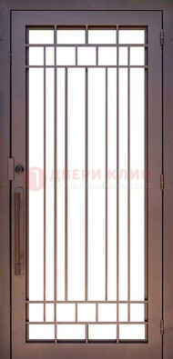 Стальная решетчатая дверь в коричневом цвете ДР-12 в Кингисеппе