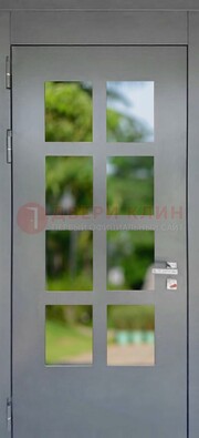 Серая металлическая дверь со стеклом ДС-78 в Новосибирске