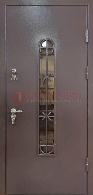 Металлическая дверь Порошок с небольшим стеклом и ковкой ДСК-282 в Перми