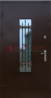 Надежная металлическая дверь со стеклом и ковкой ДСК-47 в Уфе